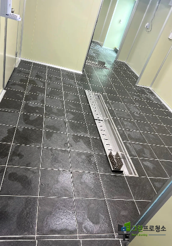 해썹청소 하는 중입니다.